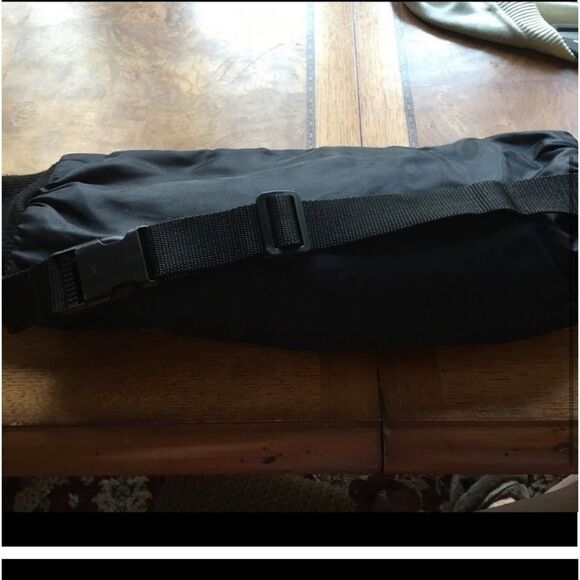 🥵 🥶 - SNUGGIE HAND Muff w Hot Hands to Keep Toasty! - Picture 6 of 10